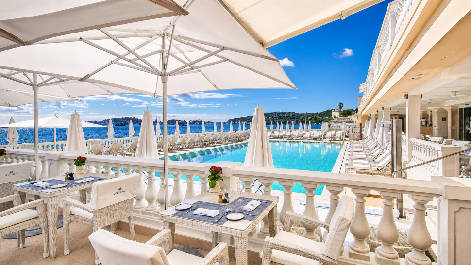 Pool and Mediterranean setting at La Réserve de Beaulieu
